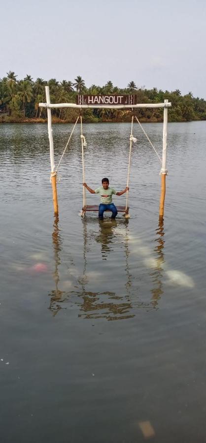 Hangout Kalyānpur Buitenkant foto